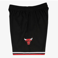 Chicago Bulls 1997-98 Black Swingman Shorts